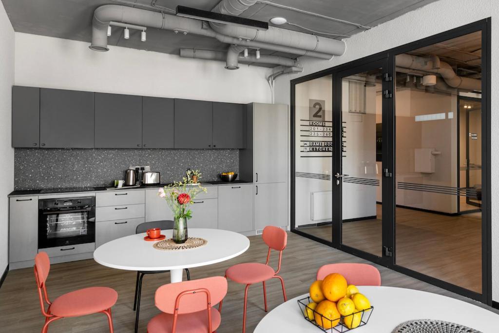 Solo Society House Coliving Apartment
